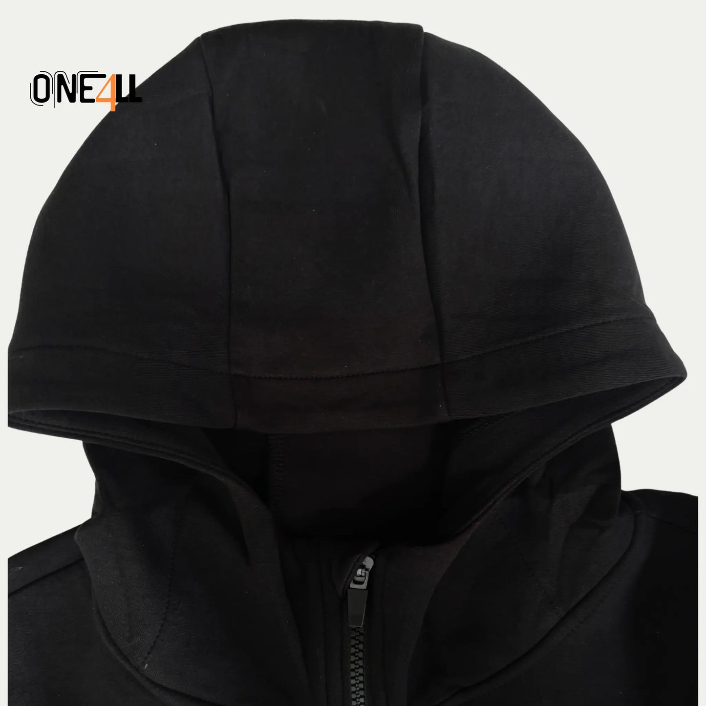 14ALLE - EINS FÜR ALLE - ONE4ALL
Tech Windrunner Jacke aus Fleece  in Schwarz mit Reißverschluss – perfekt für den kalte wetter
